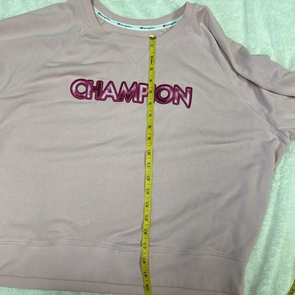 Champion Blush Pink Sweatshirt NWOT - Picture 2 of 4